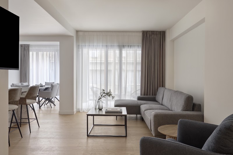 September Athens Residences - September Athens Residences, Fidiou 4, Athina 106 78, Greece
