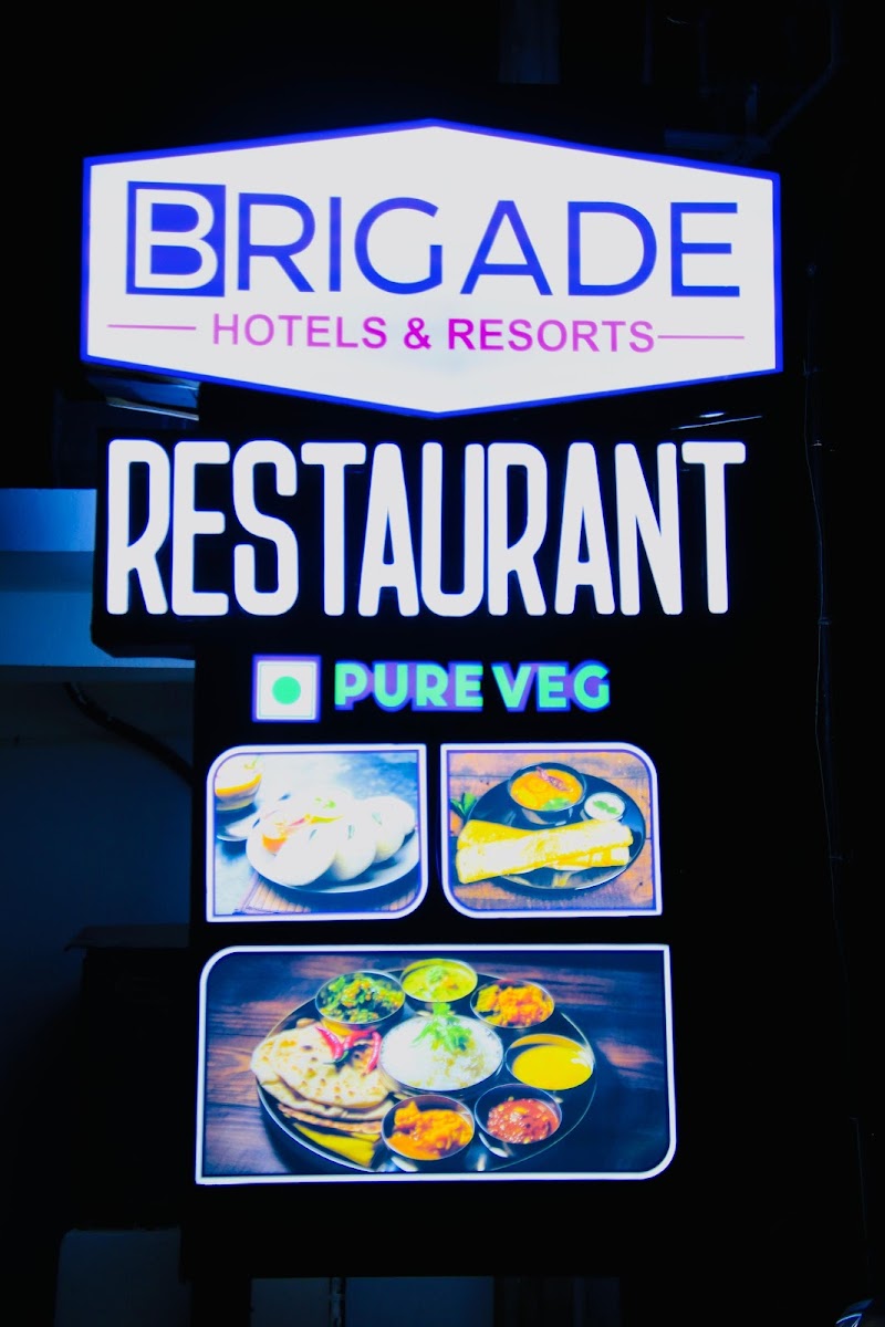Brigade Hotels and Resorts - Brigade Hotels and Resorts 4th Gate, Sannidhi Veedhi, opp. Temple, Srikalahasti, Andhra Pradesh 517644, India
