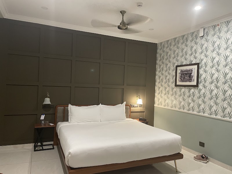 De Fleur Hotel - De Fleur Hotel 285, Mission Street, Laporte St, Corner, Puducherry, 605001, India