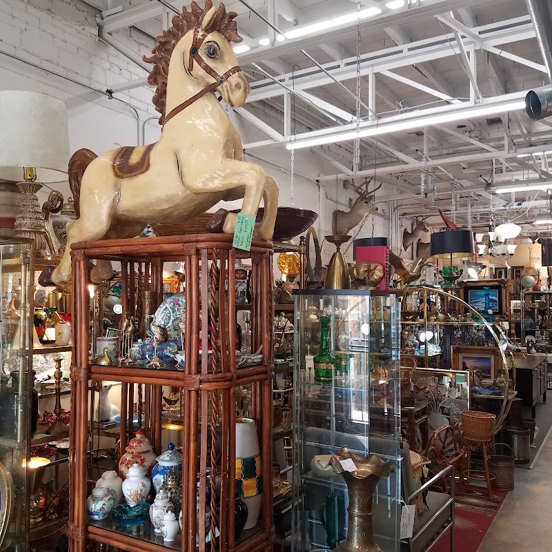 Lula B's Design District - Lula B's Design District, 1010 N Riverfront Blvd, Dallas, TX 75207, USA
