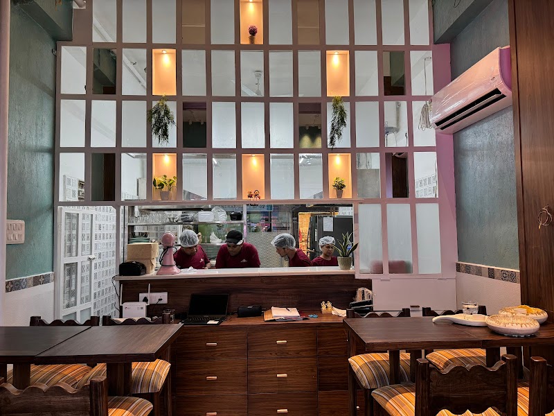 So Tammy's | Galleria Market - So Tammy's | Galleria Market First Floor, SF 24, Galleria Market, Sector 28, DLF Phase IV, Gurugram, Haryana 122009, India