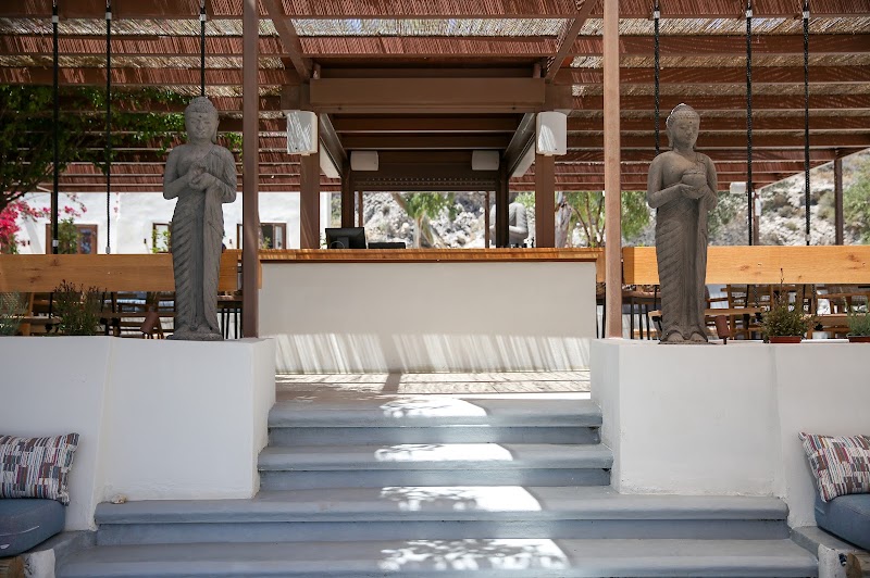 YAMAS Milos Beach Restaurant - YAMAS Milos Beach Restaurant Lagada Beach, Adamas 848 00, Greece