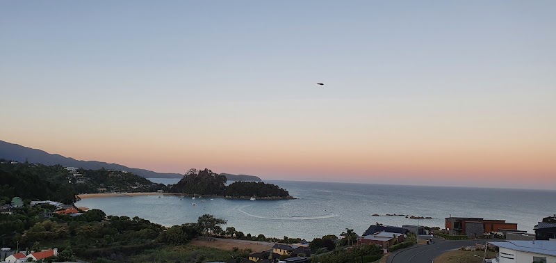 Bayview Accommodation - Bayview Accommodation 2 Bay View Heights, Kaiteriteri 7197, New Zealand