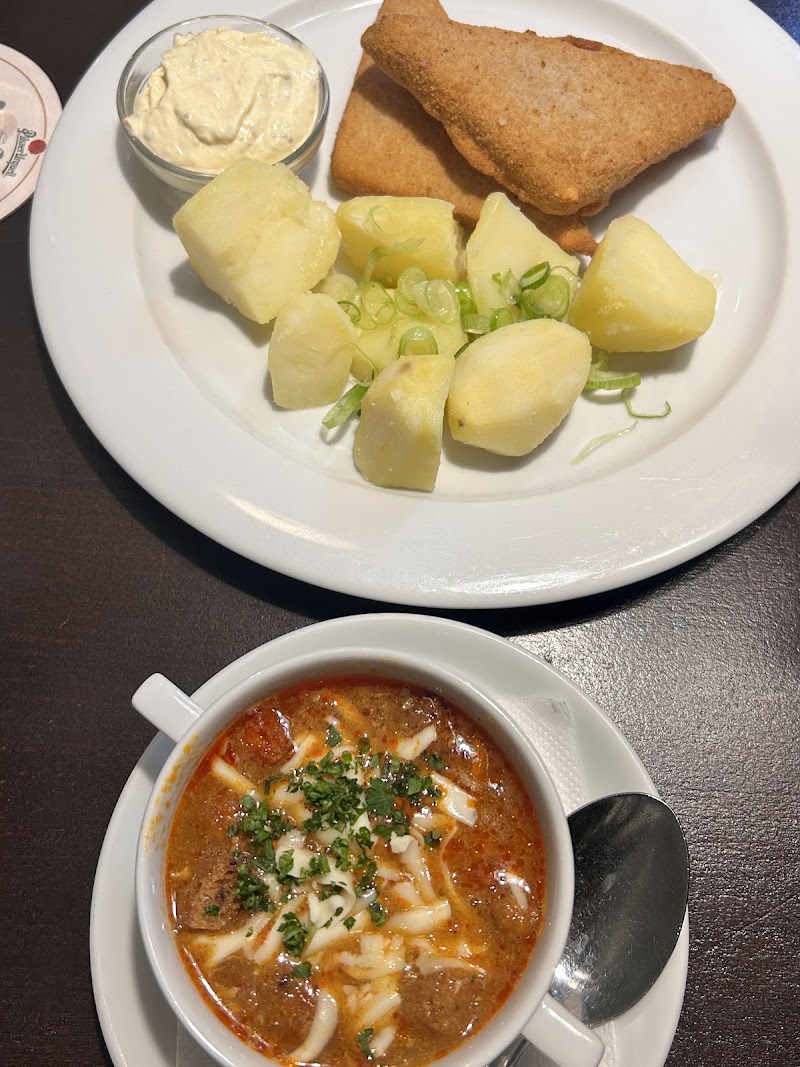 U Parlamentu - U Parlamentu 8, Valentinská 52, Staré Město, 110 00 Praha-Praha 1, Czechia