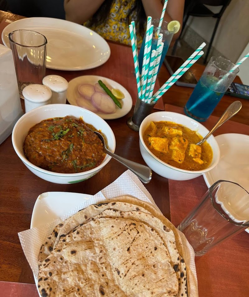 Indian Oven - Indian Oven Acron Seaway Resort, 283, Fort Aguada Rd, Candolim, Goa 403515, India