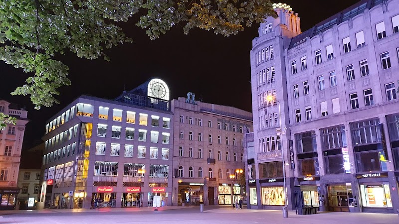 Můstek - Můstek, Václavské nám. 772/2, 110 00 Praha 1-Můstek, Czechia