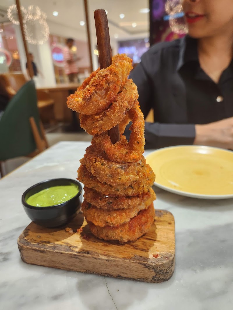 Aromas cafe & bistro - Aromas cafe & bistro Inorbit Mall(India) Pvt. Ltd, New Link Rd, Malad, Malad West, Mumbai, Maharashtra 400104, India