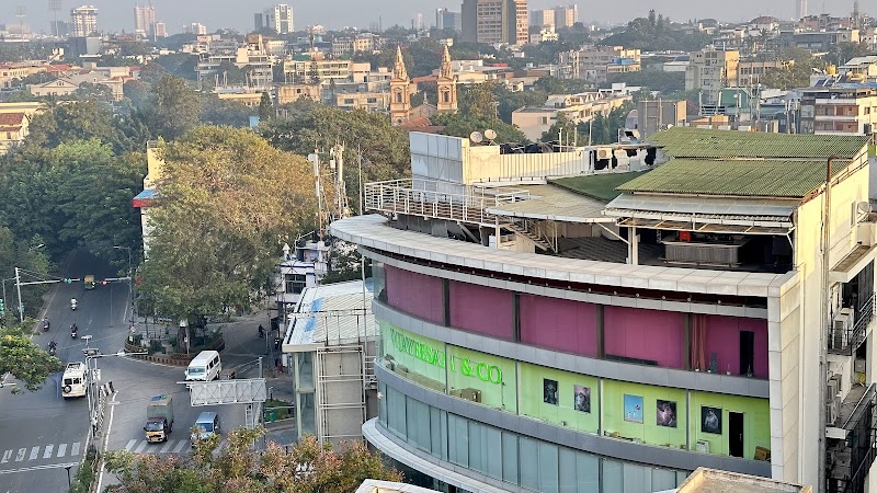 The Hosteller Bangalore, Brigade Road