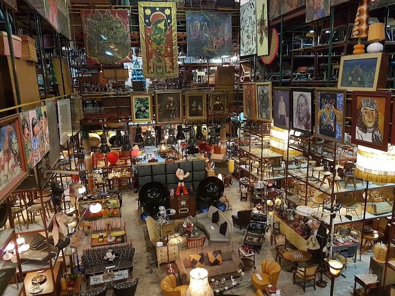PAPAYA Studio Thailand's Largest Antique vintage store - PAPAYA Studio Thailand's Largest Antique vintage store, 405, 1 Sukhaphiban 5 Alley, Khwaeng Tha Raeng, Khet Bang Khen, Krung Thep Maha Nakhon 10220, Thailand