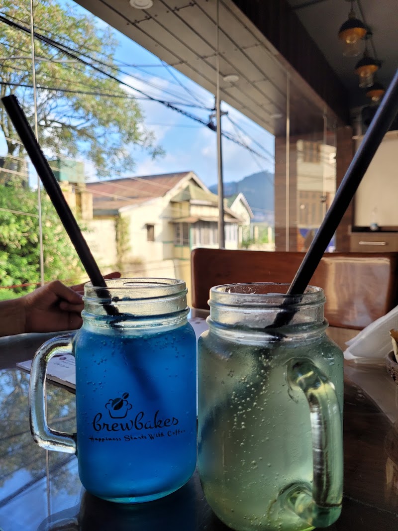 Brewbake café - Brewbake café Brewbake, The Mall, Post Office Rd, near Central Bank, The Mall, Lawi Khurd, Solan, Himachal Pradesh 173212, India