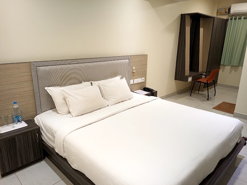 Divine Inn - Divine Inn 2F63+JJ2, Veppathur, Tamil Nadu 612102, India