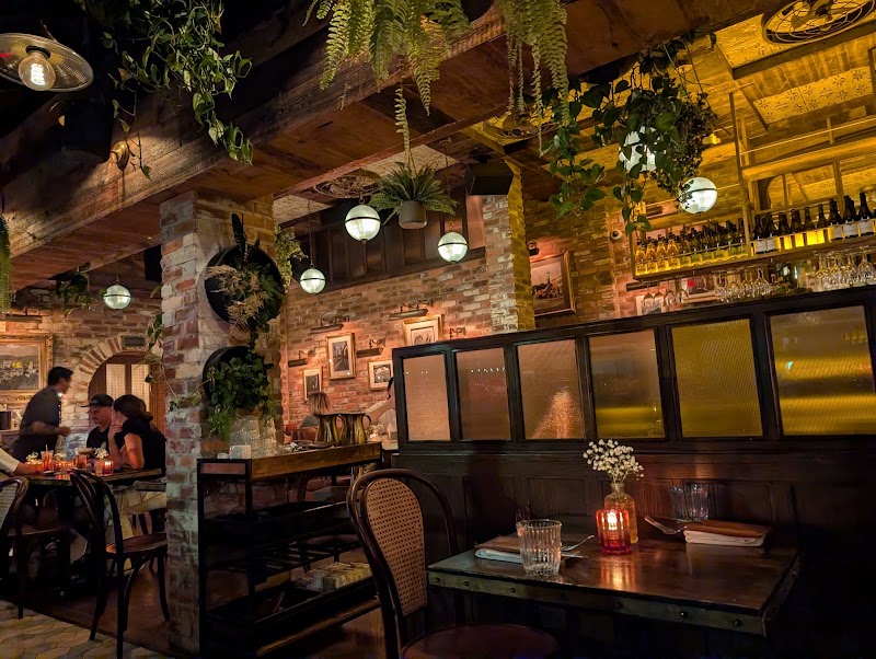 Le Petit Village - Le Petit Village, 173 7th Ave S, New York, NY 10014, USA