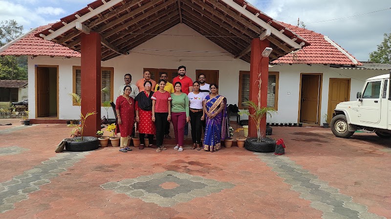 MOKSH FARMSTAY in Coorg-Bonfire-Coffee Plantation Visit-Local Home Food-River-6 km from Madikeri Town. - MOKSH FARMSTAY in Coorg-Bonfire-Coffee Plantation Visit-Local Home Food-River-6 km from Madikeri Town. Dada Farmstay Darshan Koruvanda Kadagadal Village, and, Post, Madikeri, Kadagadal, Karnataka 571248, India