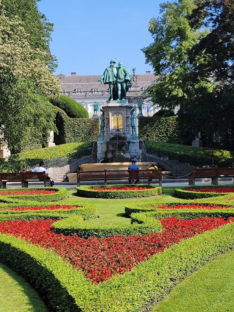 Kleine Zavelsquare - Kleine Zavelsquare Pl. du Petit Sablon 12, 1000 Bruxelles, Belgium