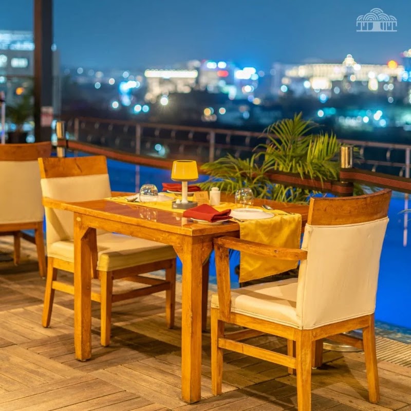 Horizon : The Rooftop Restaurant