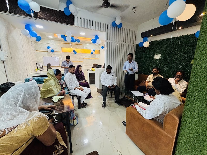Monk Traders-Stock market classes - Monk Traders-Stock market classes, Agrasen Chowk, in front of CG plaza, Bilaspur, Telipara, Chhattisgarh 495001, India