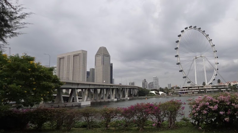 165 Sky Dining by Singapore Flyer - 165 Sky Dining by Singapore Flyer 30 Raffles Ave., Level 3, Singapore 039803