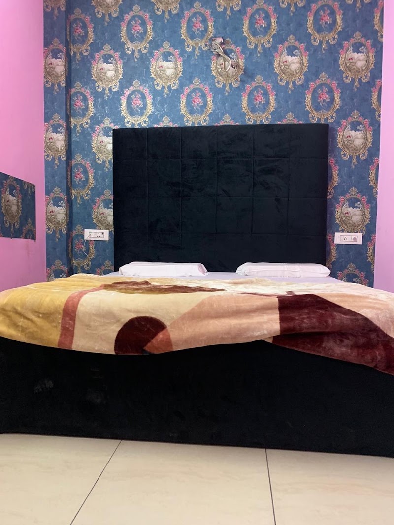 7 HUNT HOTEL - 7 HUNT HOTEL Sheila Bypass Rd, Ram Gopal Colony, Rohtak, Haryana 124001, India