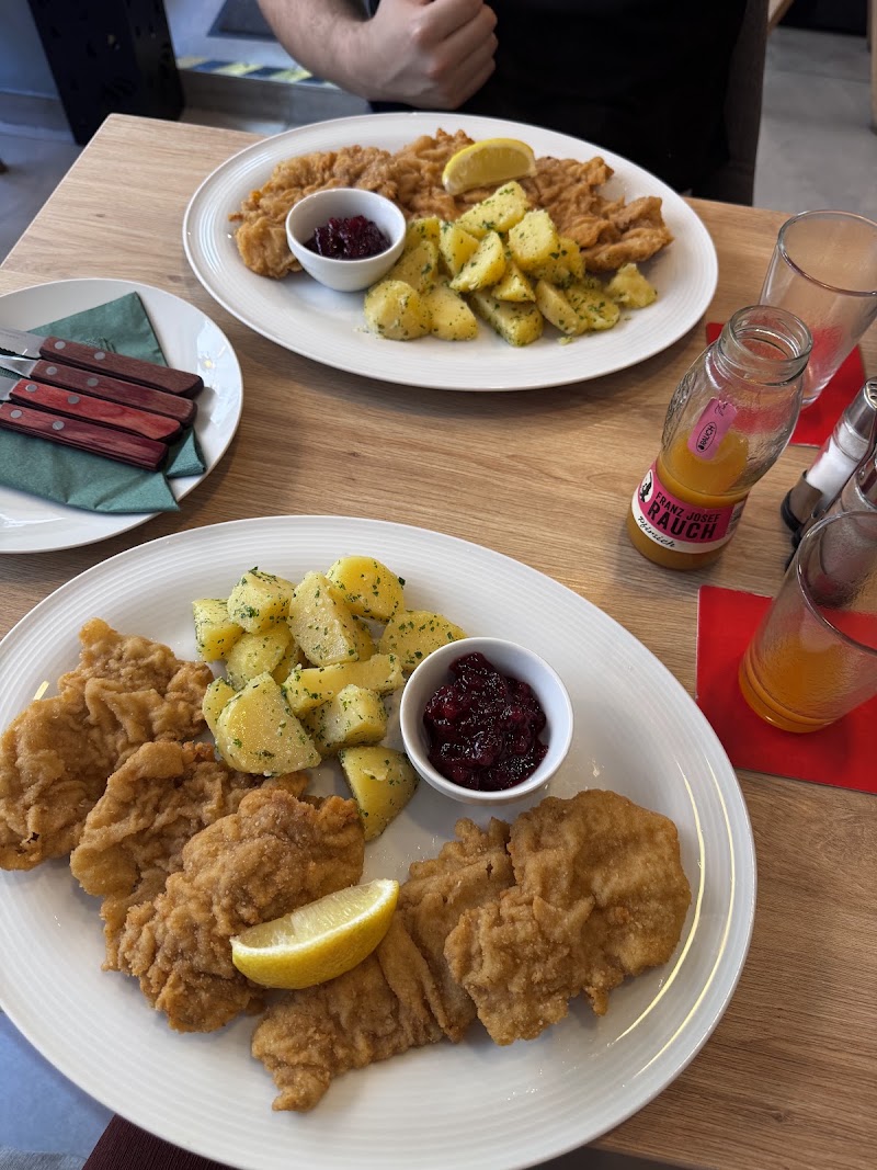 Moment Cafe and Restaurant - Moment Cafe and Restaurant Fasangasse 34/G2, 1030 Wien, Austria