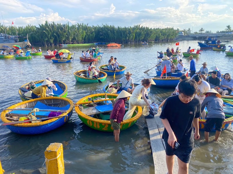 Rừng dừa bẩy mẫu-Coconut village cam thanh- coconut boat with yen-coconut forest - Rừng dừa bẩy mẫu-Coconut village cam thanh- coconut boat with yen-coconut forest, Tổ 2, van lang, Hội An Đông, Đà Nẵng 51000, Vietnam