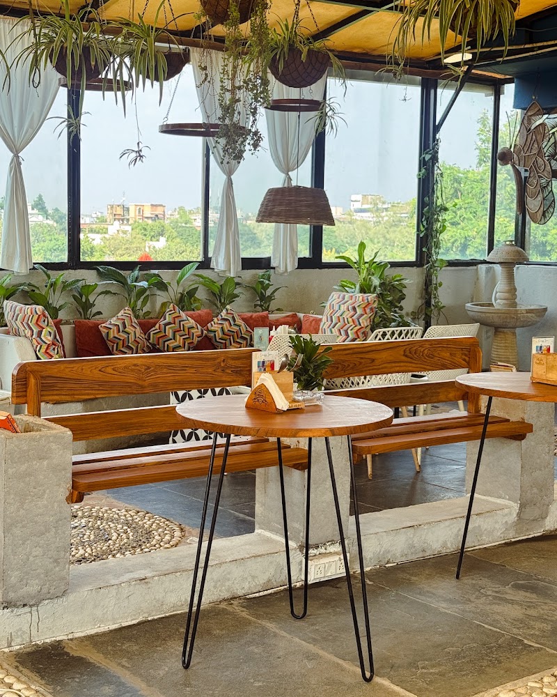 The HighGarden Cafe