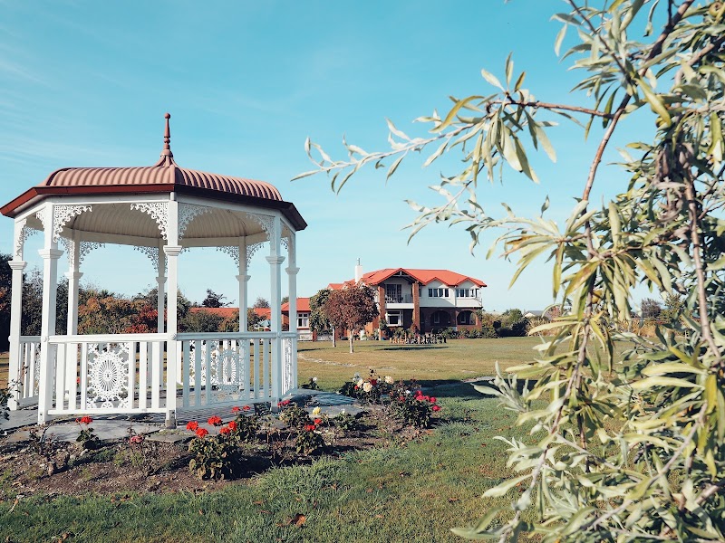 Te Anau Lodge - Te Anau Lodge, 52 Howden Street, Te Anau 9681, New Zealand