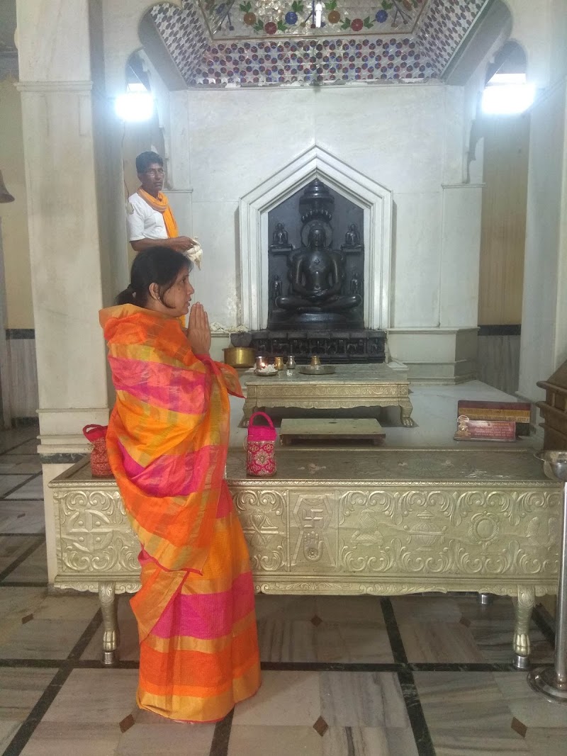 Shri 1008 Shantinath Digambar Jain Temple - Shri 1008 Shantinath Digambar Jain Temple Mondha Road, Jafar Gate, V8PP+G23, Shahgunj, Chhatrapati Sambhajinagar, Maharashtra 431001, India