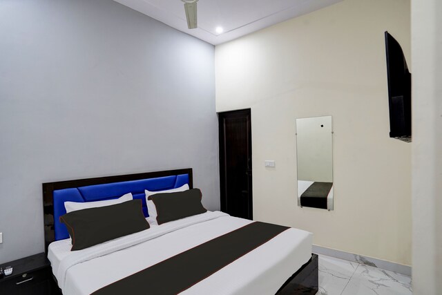 Collection O Hotel City Pride Inn - Collection O Hotel City Pride Inn House No 519 Block A, baghu on main, NH24, Christian Nagar, Vijay Nagar, Ghaziabad, Uttar Pradesh 201009, India