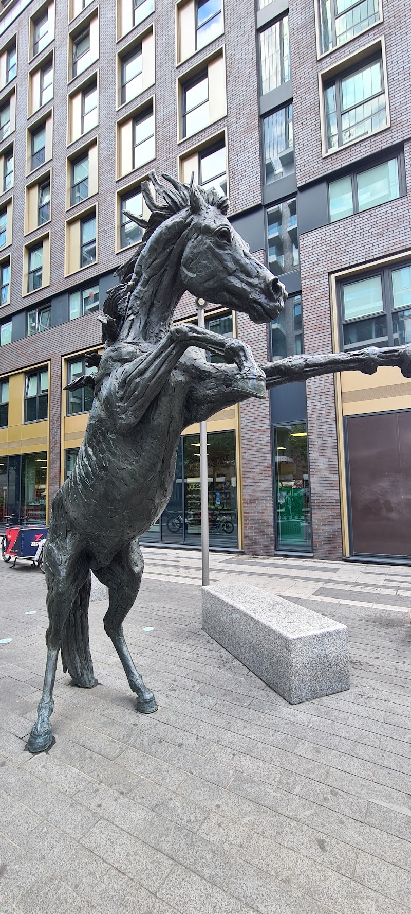 The Running Horse - The Running Horse Aldgate East, The Running Horse, 7 Piazza Walk, London E1 8FU, UK