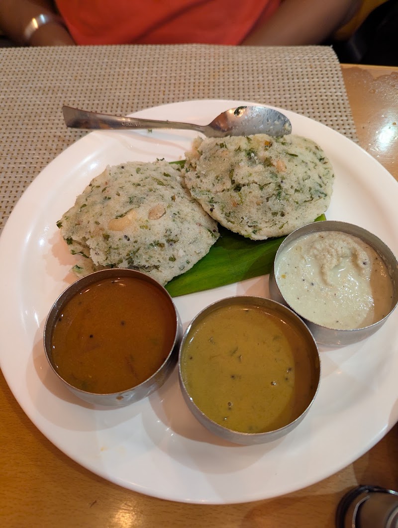Shri Krishna Bhavan Vegetarian Restaurant - Shri Krishna Bhavan Vegetarian Restaurant Shamma Building - 318 8C St - Al Karama - Dubai - United Arab Emirates