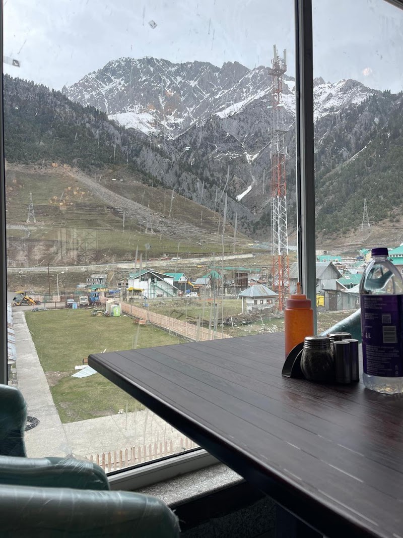 Hotel Sounsar and Restaurant - Hotel Sounsar and Restaurant Srinagar Ladakh, 872V+M8F, Highway, Sonamarg, 191202