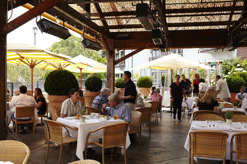 Angele Restaurant & Bar