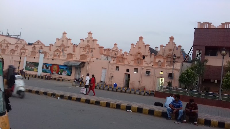 Ranchi Station Garden - Ranchi Station Garden, 982P+263, Gosaintola, Ranchi, Jharkhand 834011, India