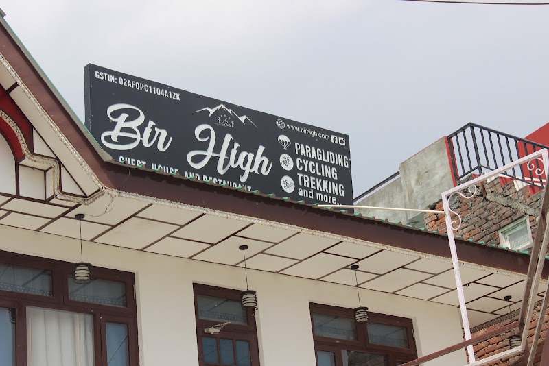 BIR HIGH - BIR HIGH Bir Landing Site Suja, Bir, Suja, Himachal Pradesh 176077, India