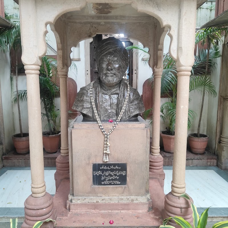 Sarod Ghar - Sarod Ghar 645W+2F2, Jiwaji Ganj, Ratan Colony, Shekh Ki Bagiya, Gwalior, Madhya Pradesh 474001, India