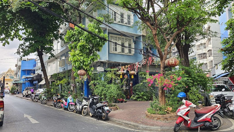 Bounce Luggage Storage - Pathum Wan - Bounce Luggage Storage - Pathum Wan Sukorn2 Trimitr Road Taladnoi Sumpantawong 10100 100 ซอย Khwaeng Talat Noi, Khet Khlong Toei, Krung Thep Maha Nakhon 10110, Thailand