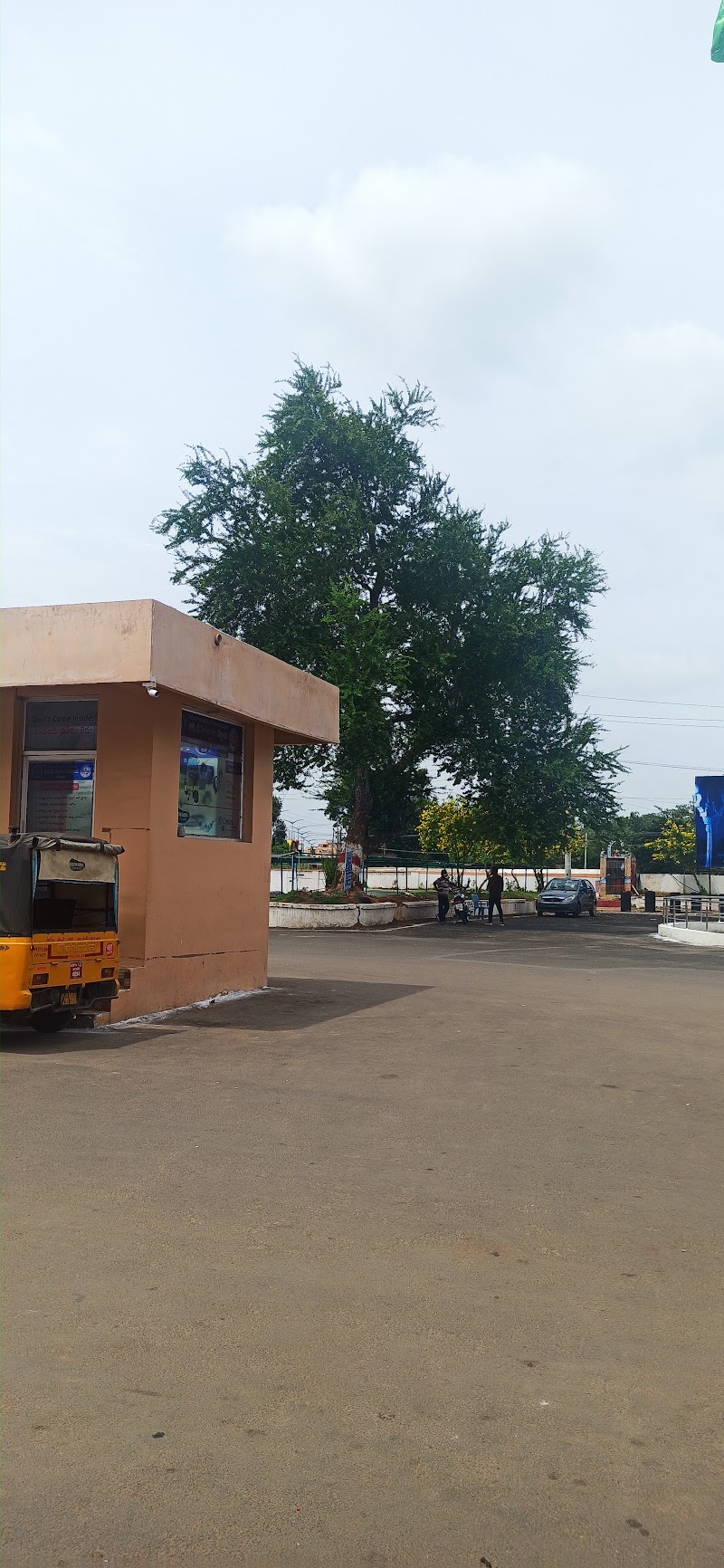 100 feet National Flag - 100 feet National Flag West side, Railway Station Rd, Subedarpet, Nellore, Andhra Pradesh 524001, India