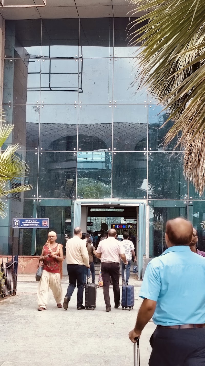 E1 Vasant Kunj Metro station - E1 Vasant Kunj Metro station G4QM+86Q, Rangpuri Pahari, Rangpuri, New Delhi, Delhi 110037, India