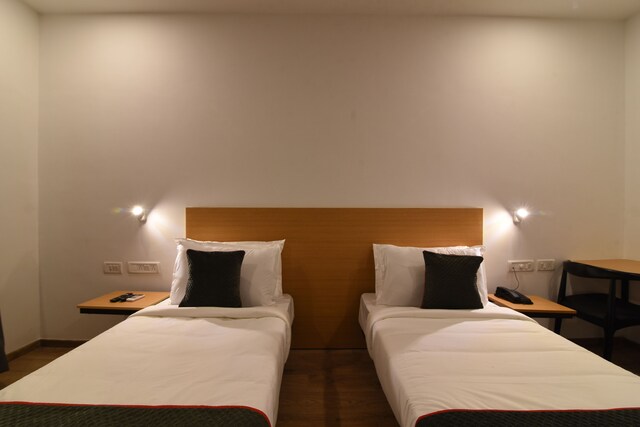 Super Townhouse by OYO Sarjapur Road Formerly Hotel Ace - Super Townhouse by OYO Sarjapur Road Formerly Hotel Ace, Serial No. 6, Doddakannelli Village, Varthur Hobli, Janatha Colony, Doddakannelli, Bengaluru, Karnataka 560035, India