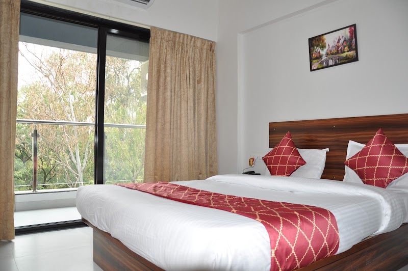 Aryan Heights Corporate Stays - Aryan Heights Corporate Stays Aryan Heights, Future Towers, next to Hanuman Mandir, near Amanora, Sade Satra Nali, Hadapsar, Pune, Maharashtra 411028, India