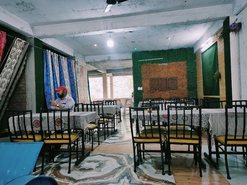 J.G. Luxmi Restaurant