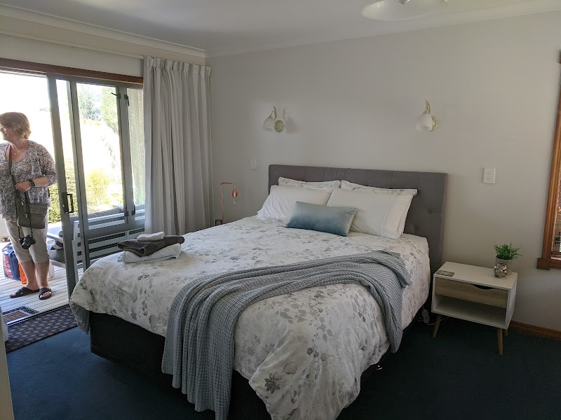 Above the River Karapiro Bed & Breakfast - Above the River Karapiro Bed & Breakfast 54 Kentucky Road, Karapiro 3494, New Zealand