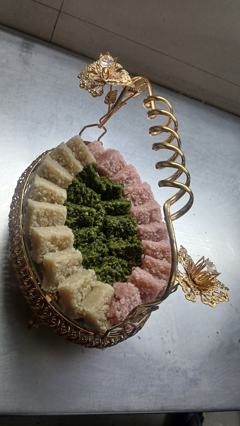 Jiwaram Sweet - Jiwaram Sweet Shop No 6,7,8 Jain Mandir, Choti Dadabari, near Ansal Plaza, South Extension II, Police Colony, New Delhi, Delhi 110049, India