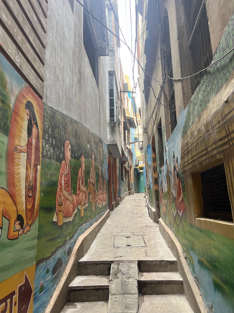 Munshi Ghat, (Varanasi) - Munshi Ghat, (Varanasi) 8245+6V8, Dashashwamedh Ghat Rd, Ghats of Varanasi, Bangali Tola, Varanasi, Uttar Pradesh 221001, India