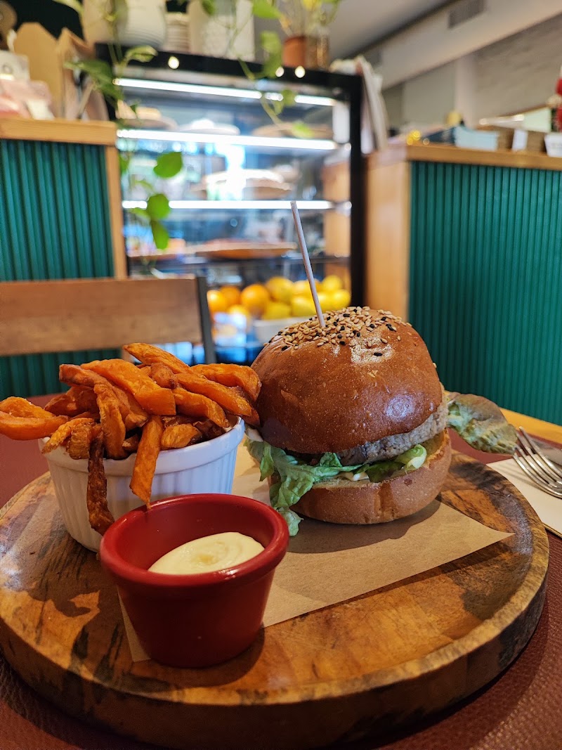 Green&Burger Barcelona - Burger & Healthy Restaurant Near Sagrada Familia - Green&Burger Barcelona - Burger & Healthy Restaurant Near Sagrada Familia Plaça de la Sagrada Família, 3, Eixample, 08013 Barcelona, Spain