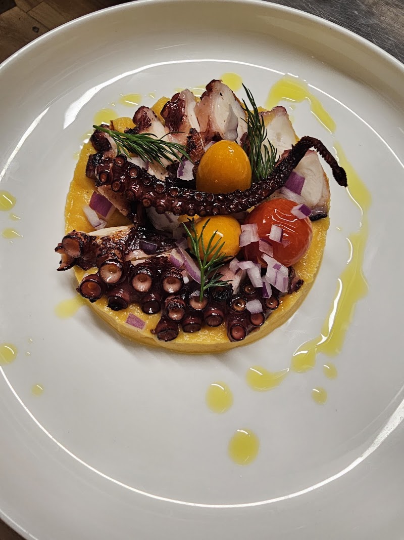 L'ouzeri Paris Odéon - L'ouzeri Paris Odéon 17 Rue Grégoire de Tours, 75006 Paris, France