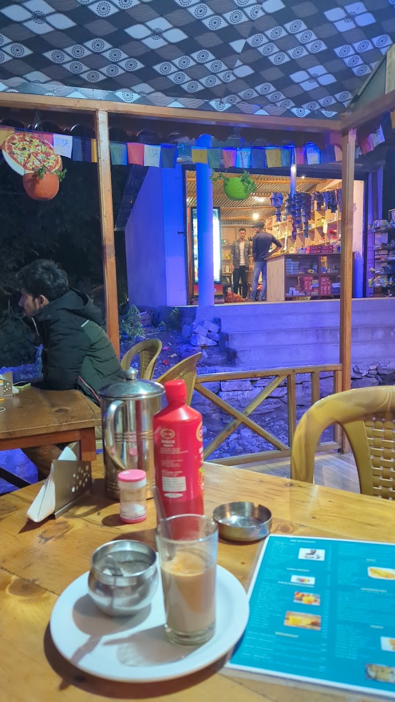 Moon Light Cafe - Moon Light Cafe, 2872+93W, Jari, Himachal Pradesh 175105, India