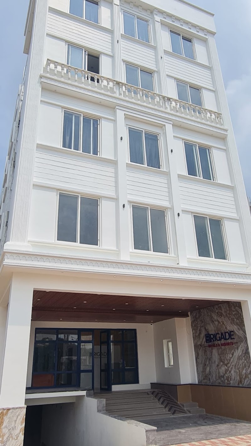 Brigade Hotels and Resorts - Brigade Hotels and Resorts 4th Gate, Sannidhi Veedhi, opp. Temple, Srikalahasti, Andhra Pradesh 517644, India