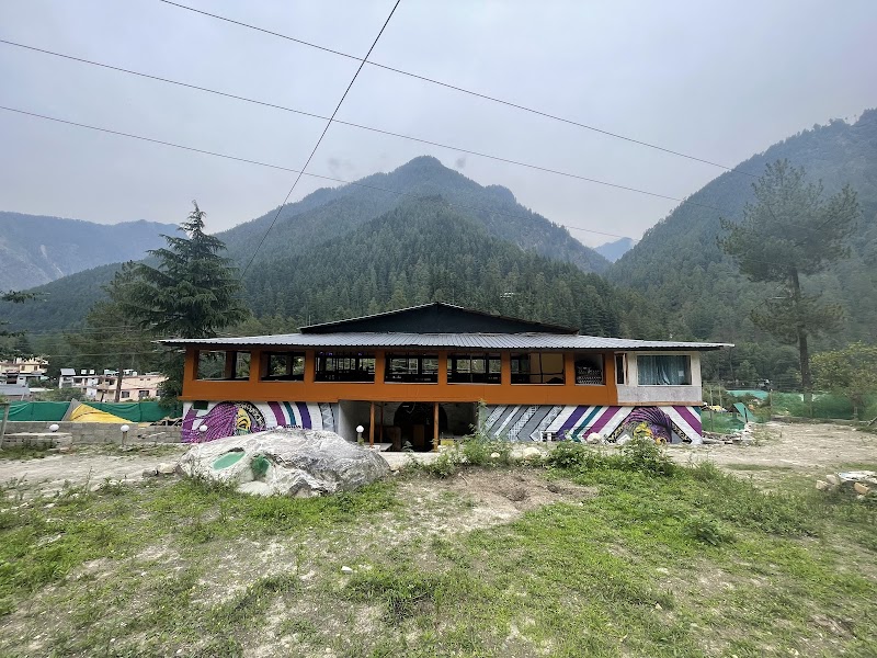 Circle Square Cafe - Circle Square Cafe Soma Rupa, beside Lazy Monk, Katagla Village, Kasol, Himachal Pradesh 175105, India