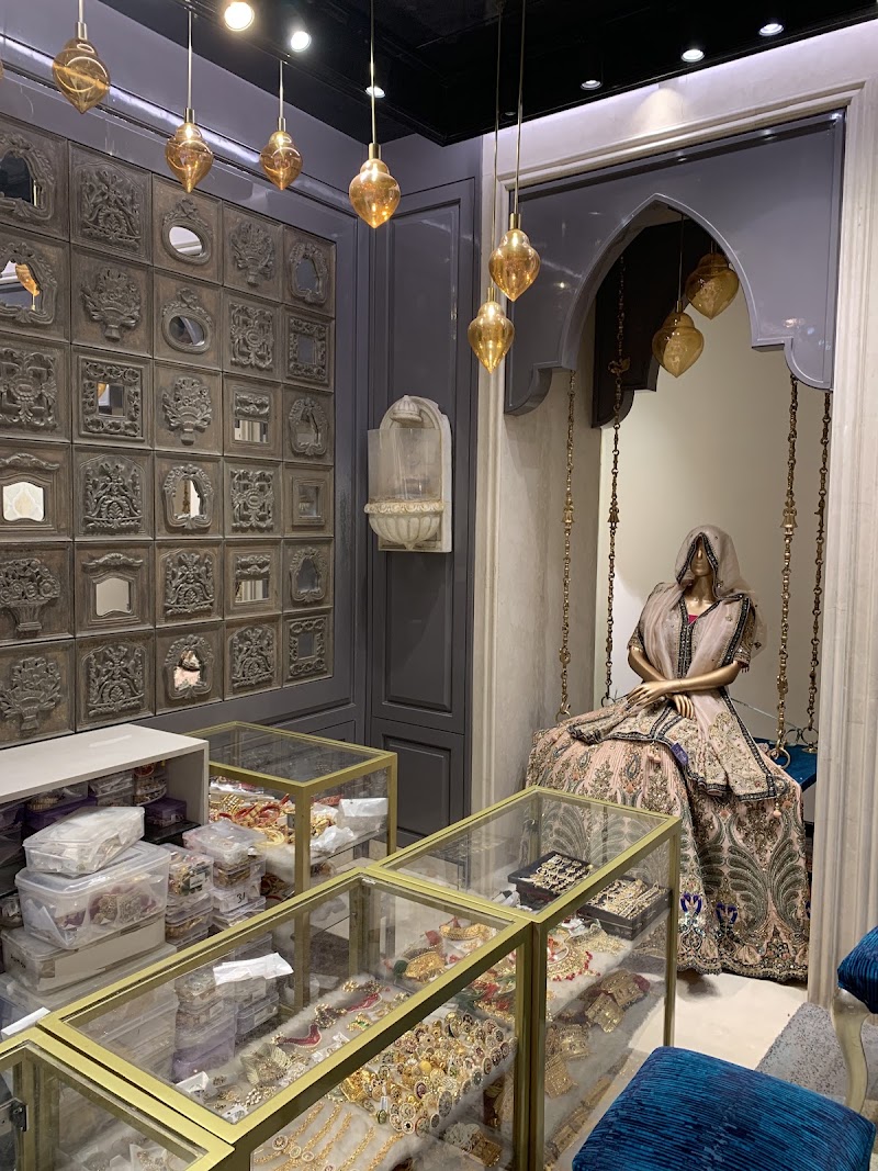 Rajvesh - Rajvesh First Floor, Johari Bazar Rd, above Shop no. 190, Johri Bazar, Bapu Bazar, Biseswarji, Jaipur, Jaipur Nagar Nigam Area, Rajasthan 302003, India